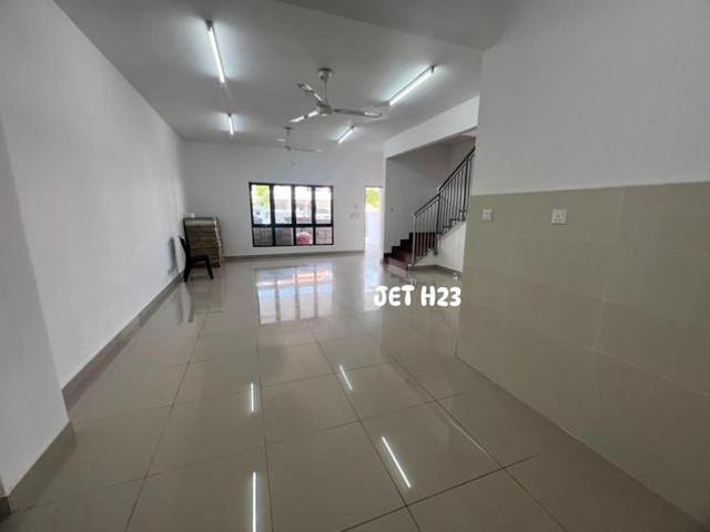 Basic Unit 22x70 5R4B Setia Utama 3 2Sty House Setia Alam