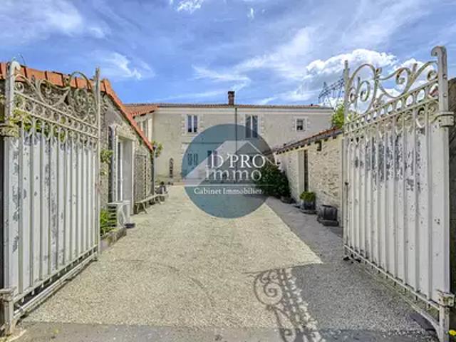 Basse Goulaine 44115 Achat / Vente maison 8 pièces t8 terrasse parking