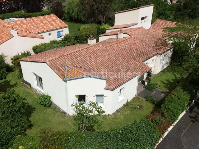 BASSE GOULAINE MAISON PLAIN PIED 194 m2 PROCHE CENTRE EN IMPASSE GARAGE et JARDIN