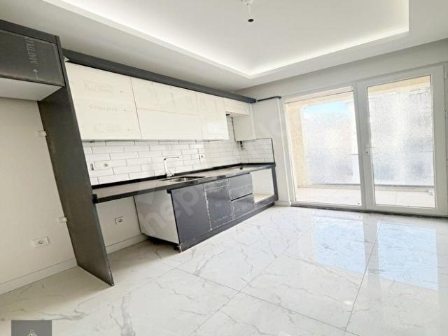 BATTALGAZİ MAH'DE SİTE İÇERİSİNDE GENİŞ 3+1 ARAKAT DAİRE RR244