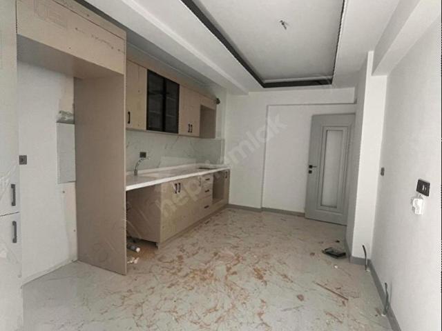 BATTALGAZİ CADDE DE FUL YAPILI ÇİFT BANYO SIFIR SATILIK 31