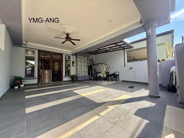 Batu Belah Facing Junction Fully Reno 24ft Width