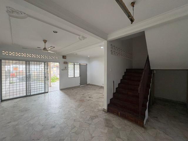 Batu Belah Kapar Klang 20 x 80 Terrace House for Sale