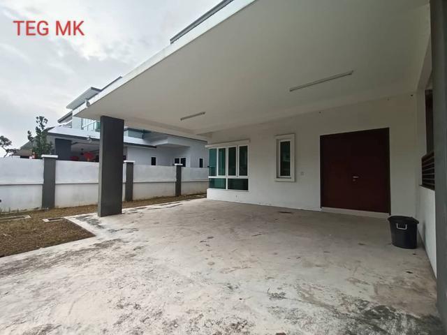 Batu Belah Klang Cluster SemiDetached Double Storey House For Rent