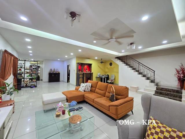 Batu Belah Klang Renovated Double Storey Semi D