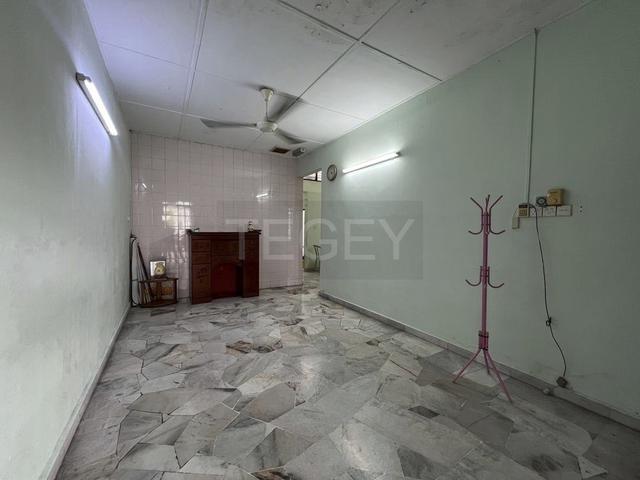 Batu Belah Klang Single Storey House