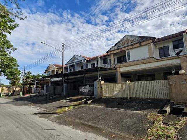 Batu Kawa Double Storey Intermediate for Sale