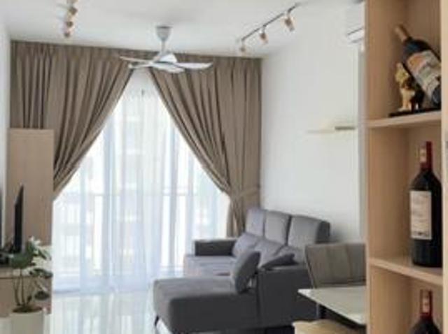Batu Kawan Vivo 2 Carparks Tastefully Furnished Like New Unit