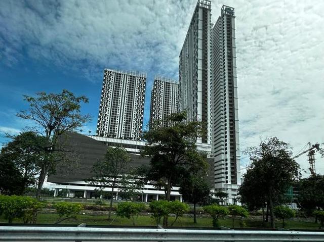 Batu Kawan VIVO CONDO for sales with good condition new house