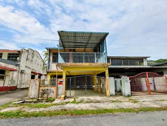 Batu Pahat Taman Bandar Double Storey End Lot Terrace House