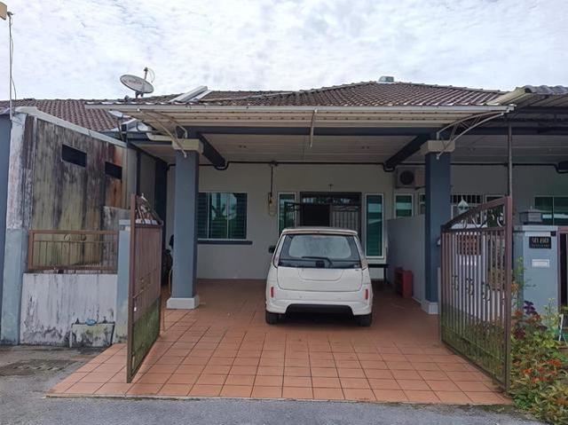 Batu 11 Jln Kch Serian Tmn Country View 1 Tingkat Tengah