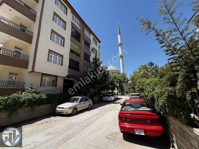 Batur Gayrimenkul'den Kiralık Daire