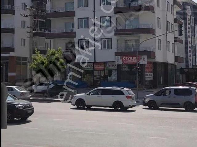 Batur Gayrimenkul'den Satılık Ara Kat Daire