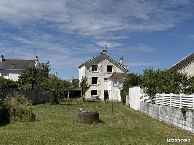 Batz sur Mer. Maison à rénover Terrain divisible
