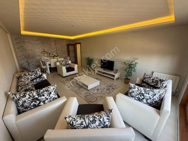 Batıkent Turgut Özal Mah. Full Yapılı Site İçi 4+1 Satılık Daire