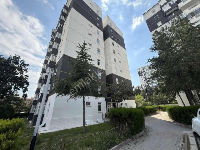 Batıkent Metro'ya Yürüme Mesafesinde Site İçinde Masrafsız 2+1