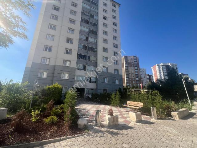 Batıkent Ostim O.s.b. Mahallesi Sevgi Sitesinde Satılık Daire