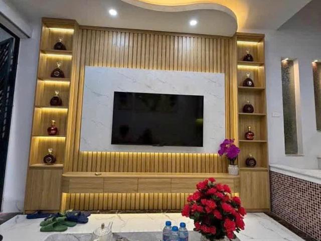 Bát Khối Long Biên View hồ Đầm Tranh 5.9 tỷ