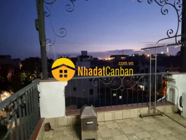 Bát khối phố, long biên quận ô tô đỗ cửa nhà đẹp full nội thất 5 tầng giá chỉ 3.15 tỷ