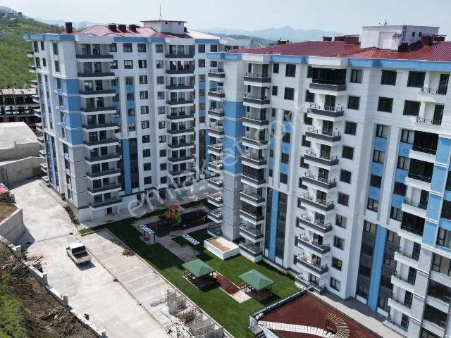 Batı Park Karşısı ayrı Mutfk.site İçirisi Ve Sosyal Donatılı 3+1