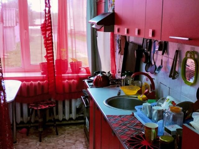 Батецкий п, Первомайская ул,5