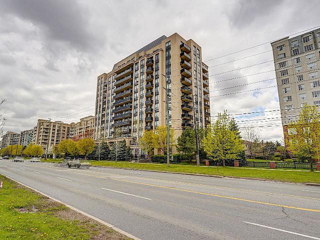 Bathurst/steeles,on 2 Bdr 2 Bth