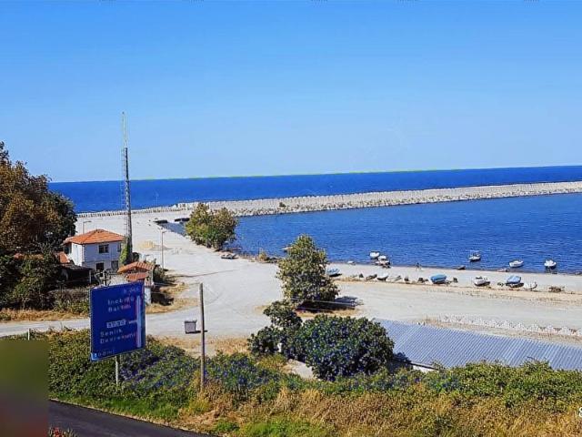 'BATI KARADENİZİN EN GÜZEL KÖYÜ EVRENYEDE SATILIK BİNA'ÖZEVMDE
