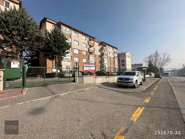 BATI SİTESİ MAHALLESİNDE CADDE CEPHELİ 3+1 SATILIK DAİRE