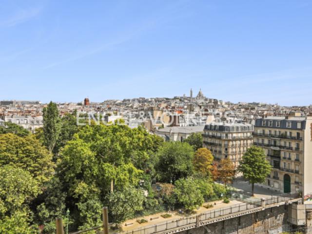 Batignolles – Élégant 3 pièces avec balcon, vue dégagée