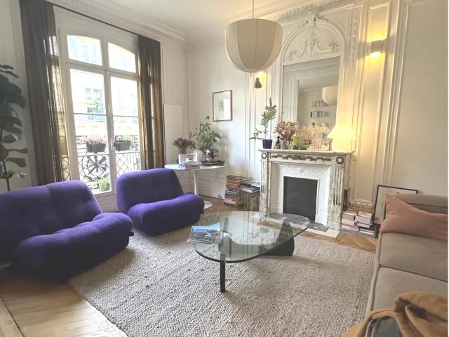 Exceptionnel 4 pièces haussmannien de 93 m²