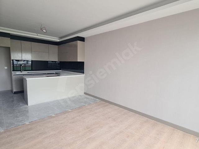 BATIKENT NORM BULVAR DA SATILIK OTURUMA HAZIR 2+1 DAİRE