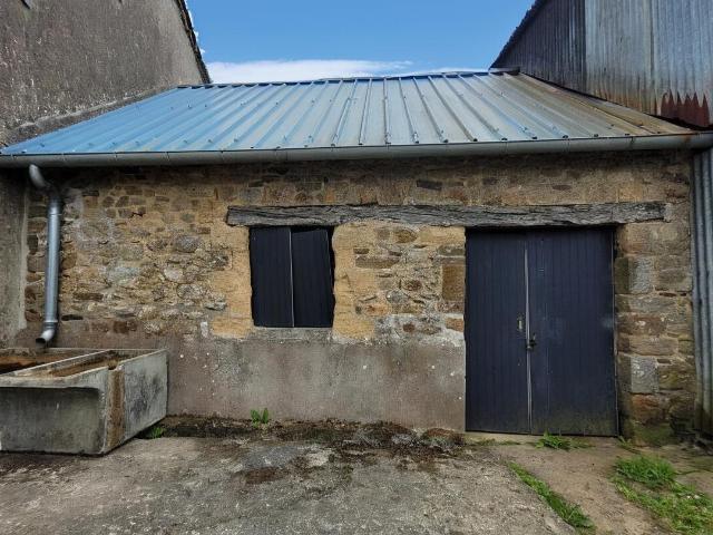 Bâtiment à rénover Broualan à vendre