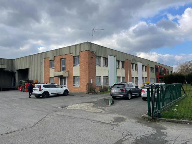 Bâtiment activité bureaux à vendre Wissous Libération fin 2025