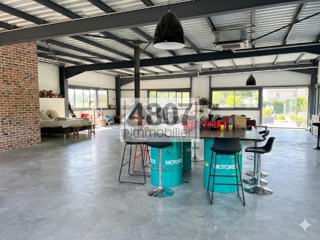 Bâtiment de 590m2