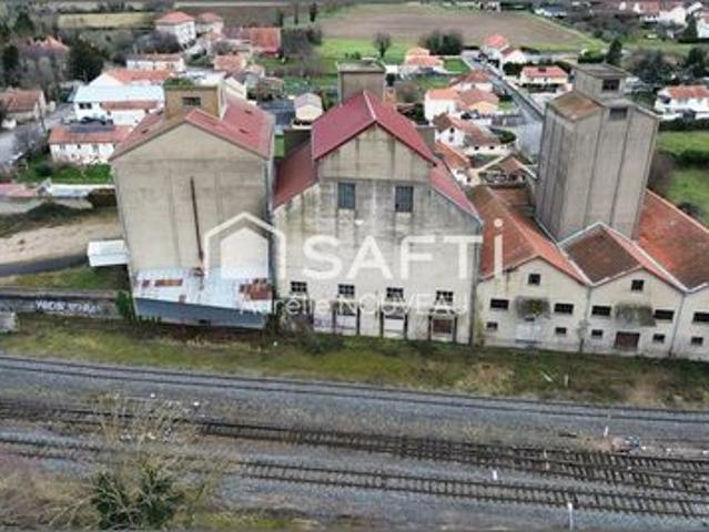 Bâtiment de 2000m² sur 5000m² de terrain constructible