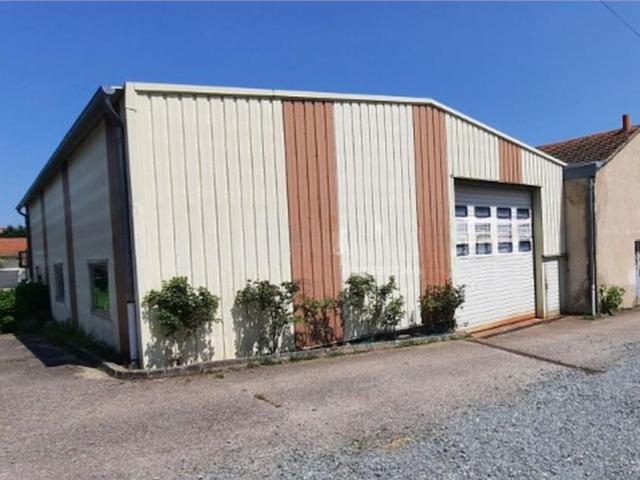 Bâtiment industriel à vendre Rozier en Donzy Sortie village