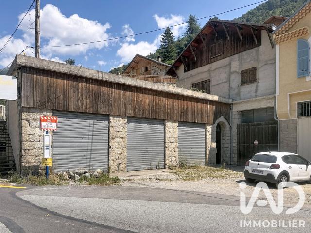 Bâtiment/immeuble 172 m²