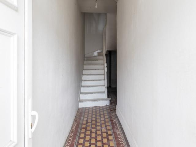 Bâtiment/immeuble 180 m²