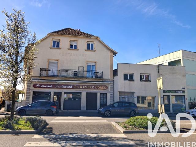 Bâtiment/immeuble 100 m²