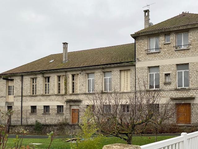 Bâtiment/immeuble 1 000 m²