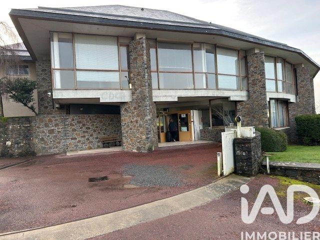 Bâtiment/immeuble 1 210 m²