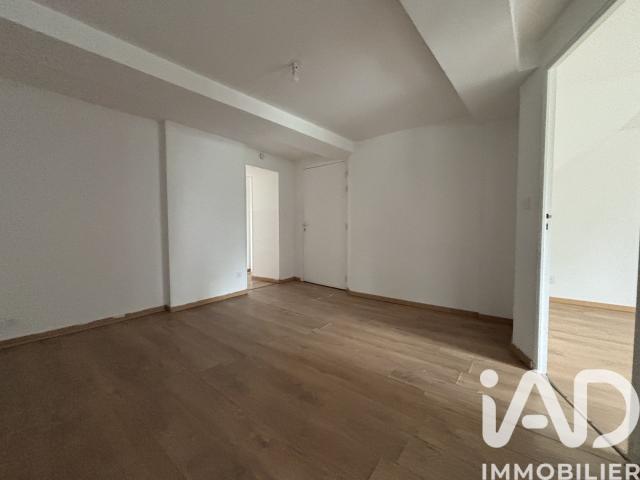 Bâtiment/immeuble 250 m²