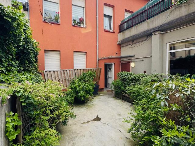 Bâtiment/immeuble 256 m²