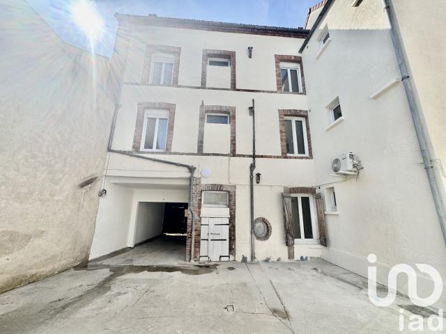 Bâtiment/immeuble 270 m²