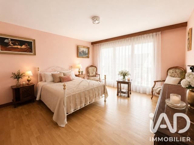 Bâtiment/immeuble 210 m²