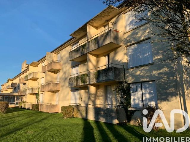 Bâtiment/immeuble 2 200 m²