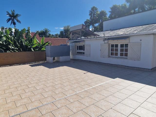 Bâtiment/immeuble 351 m²