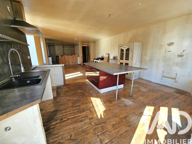 Bâtiment/immeuble 300 m²