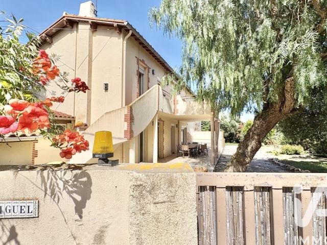 Bâtiment/immeuble 3 pièces 198 m²