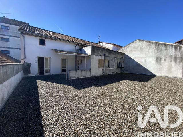 Bâtiment/immeuble 700 m²
